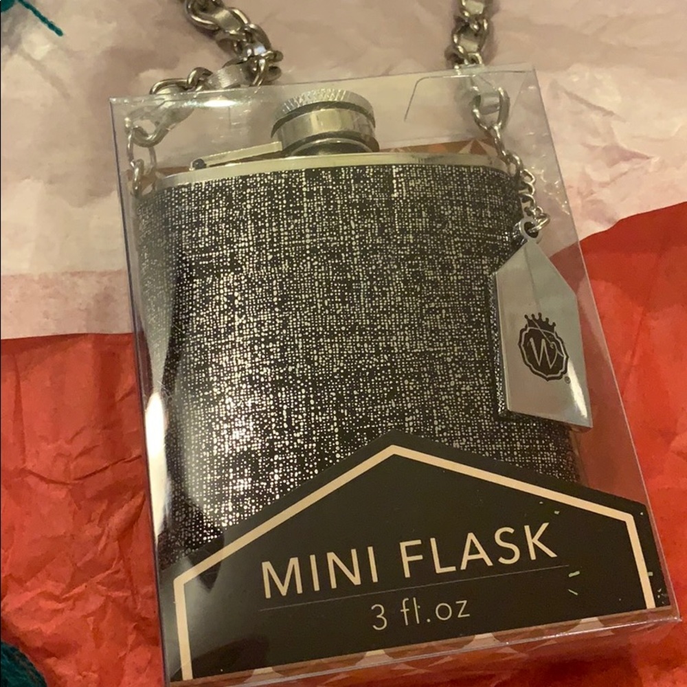 Designer Mini Flask - Picture 3 of 9